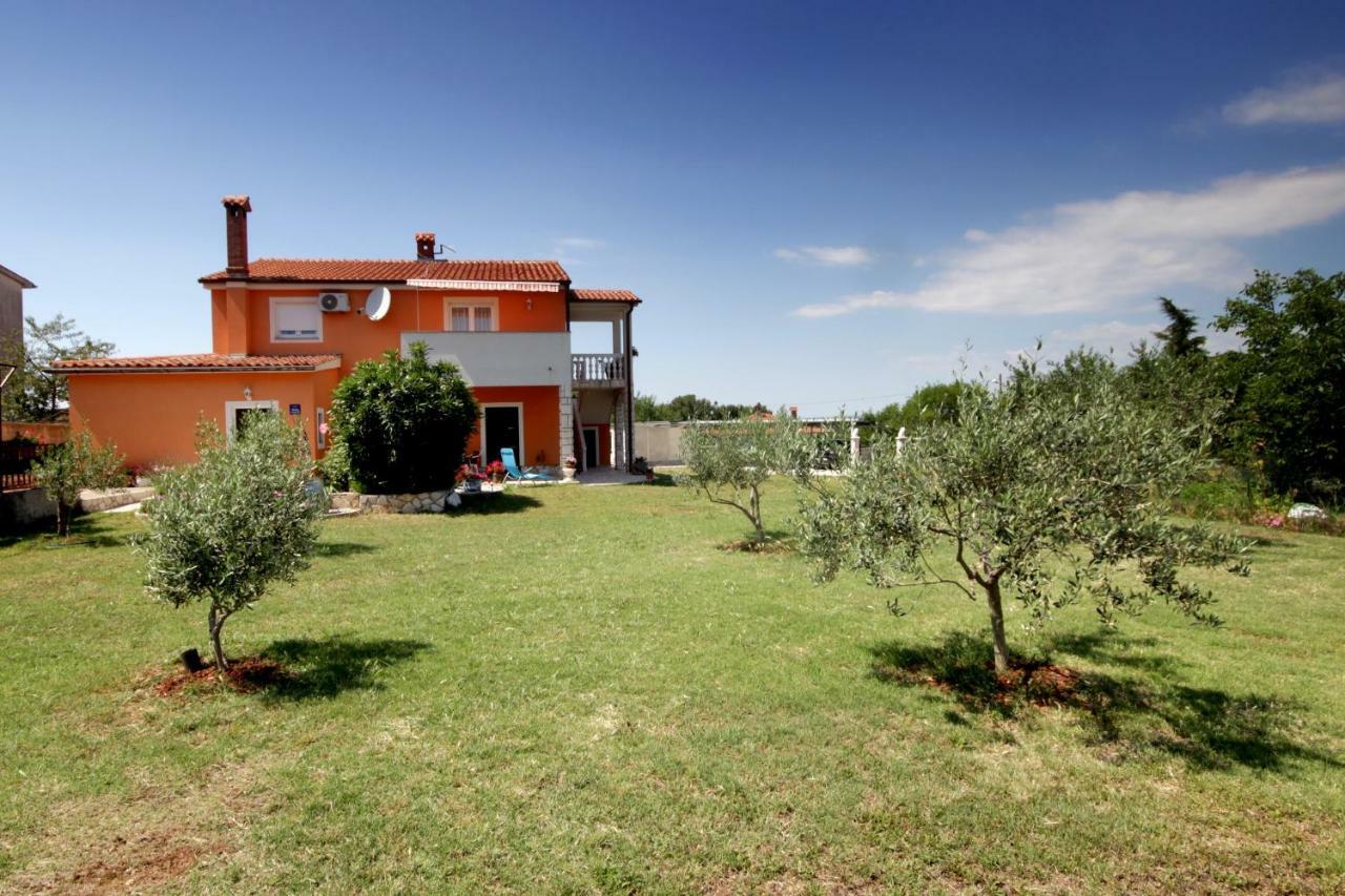 Apartmani Magdalena Pula Exterior photo